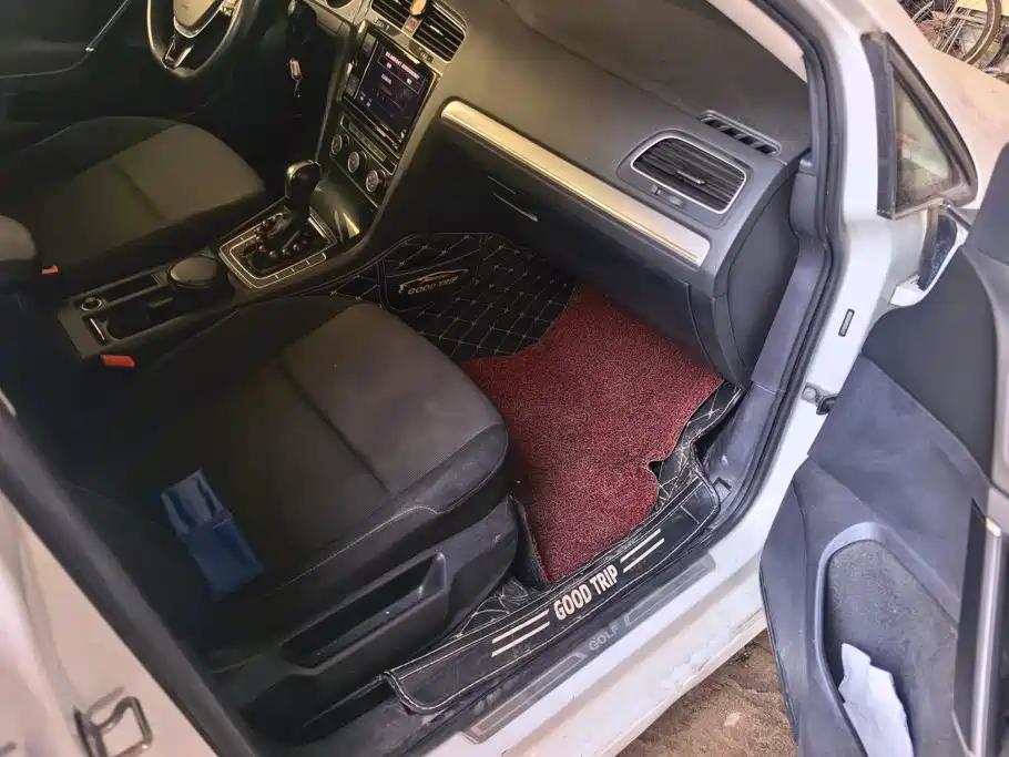 Volkswagen Golf — миниатюра 8