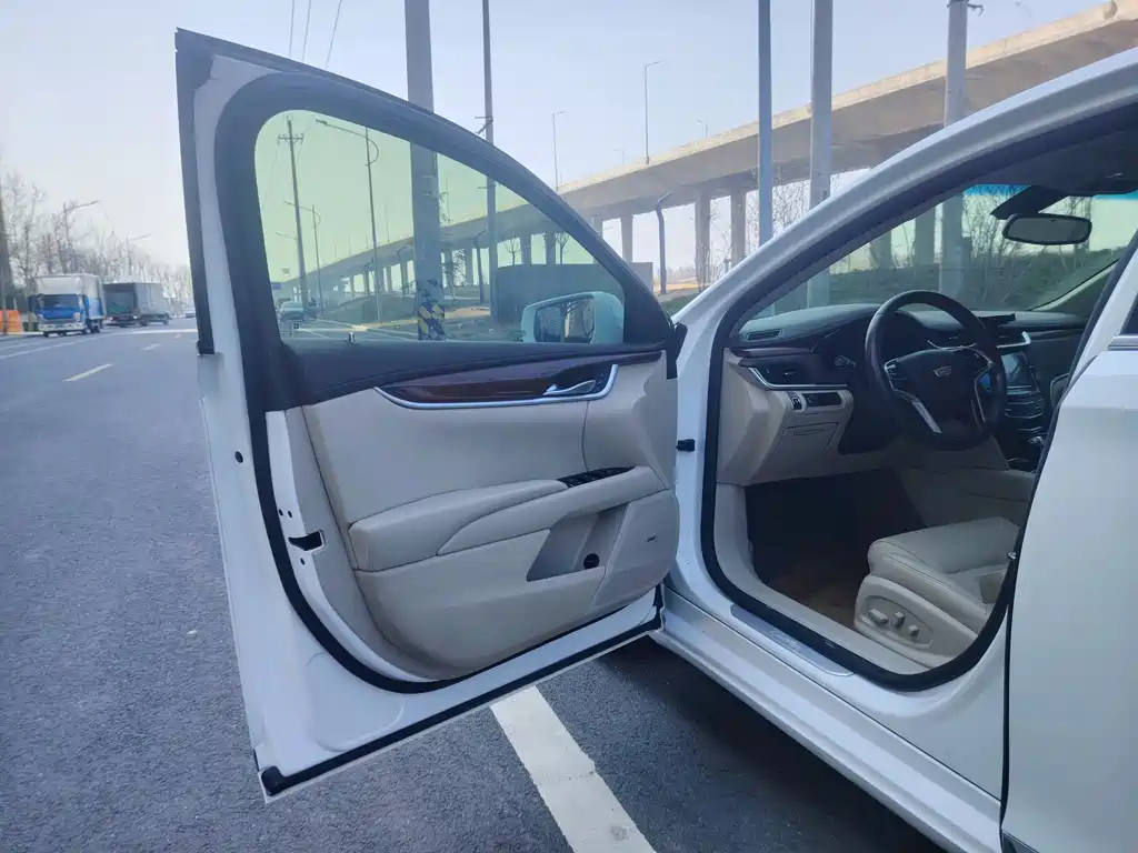Cadillac XTS 2016 28T Elite
