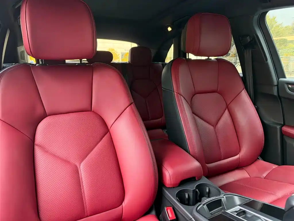 Porsche Macan — миниатюра 10