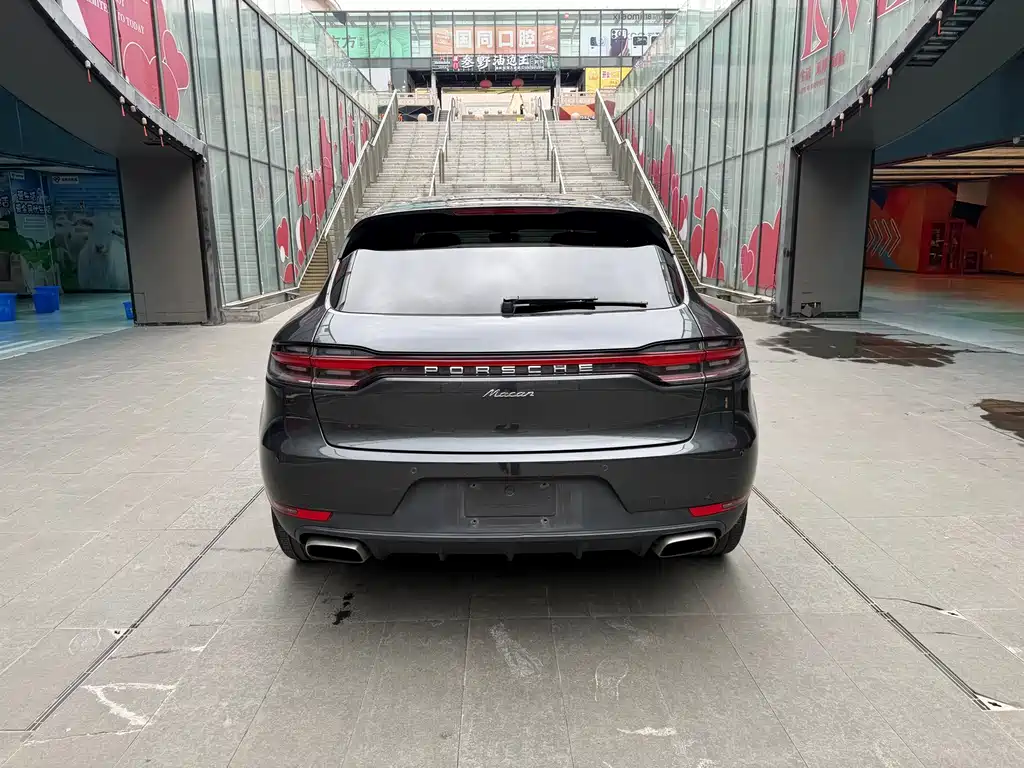 Porsche Macan — миниатюра 5