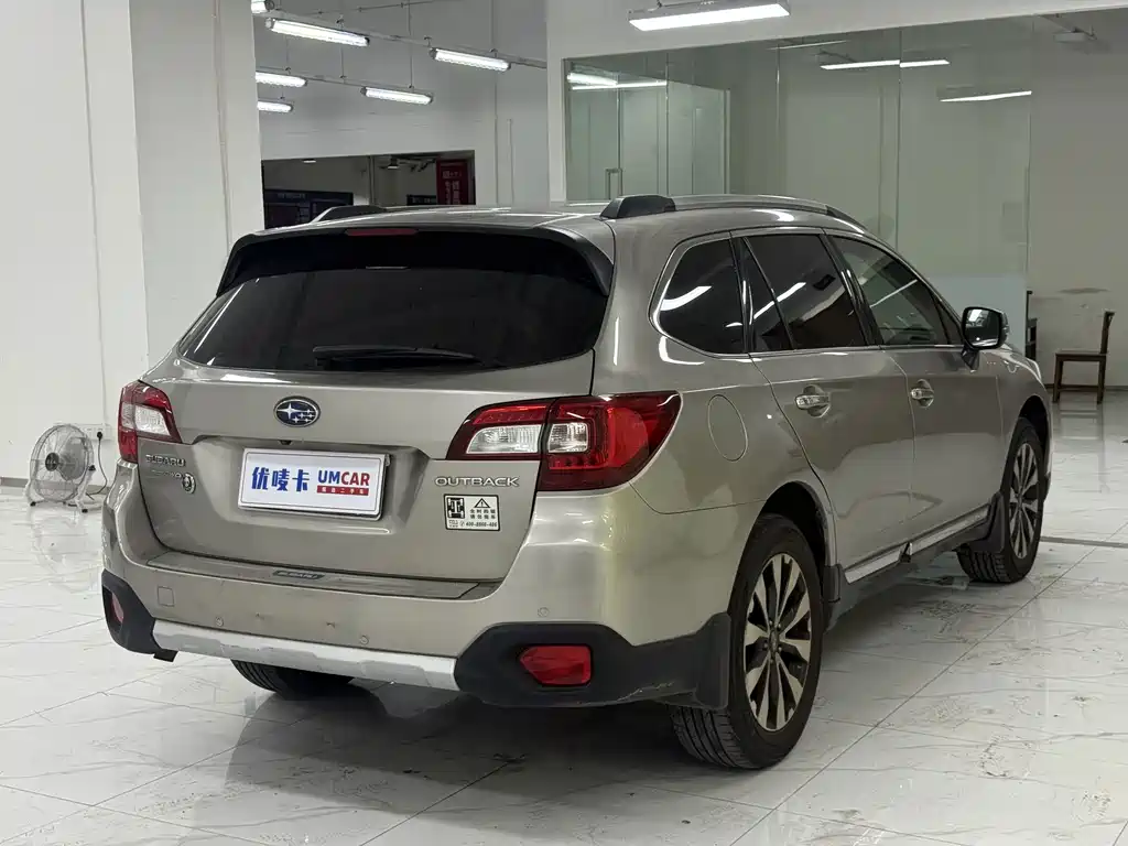 Subaru Outback — миниатюра 6