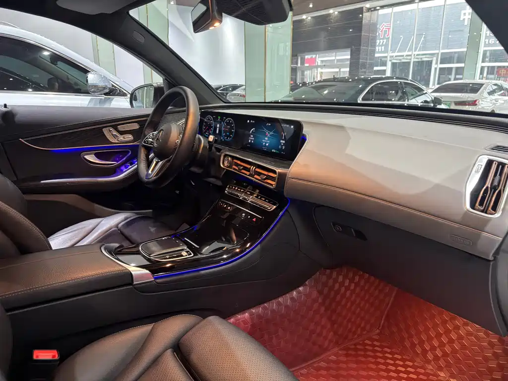Mercedes-Benz EQC — миниатюра 11