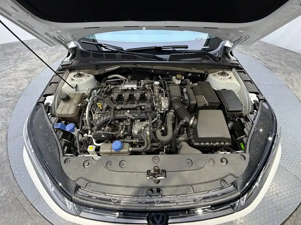 Changan Eado — миниатюра 7