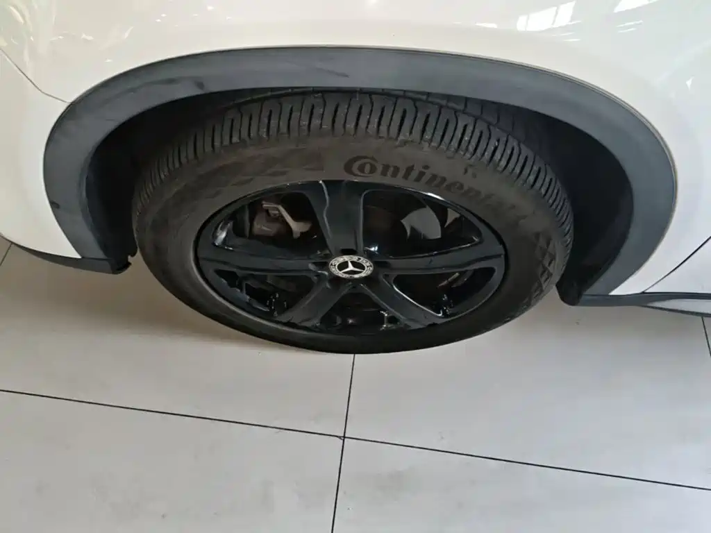 Mercedes-Benz GLA — миниатюра 23