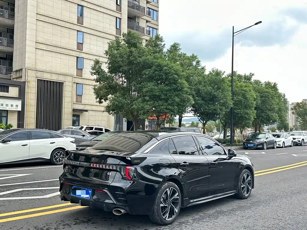 Lynk & Co 03 — миниатюра 19