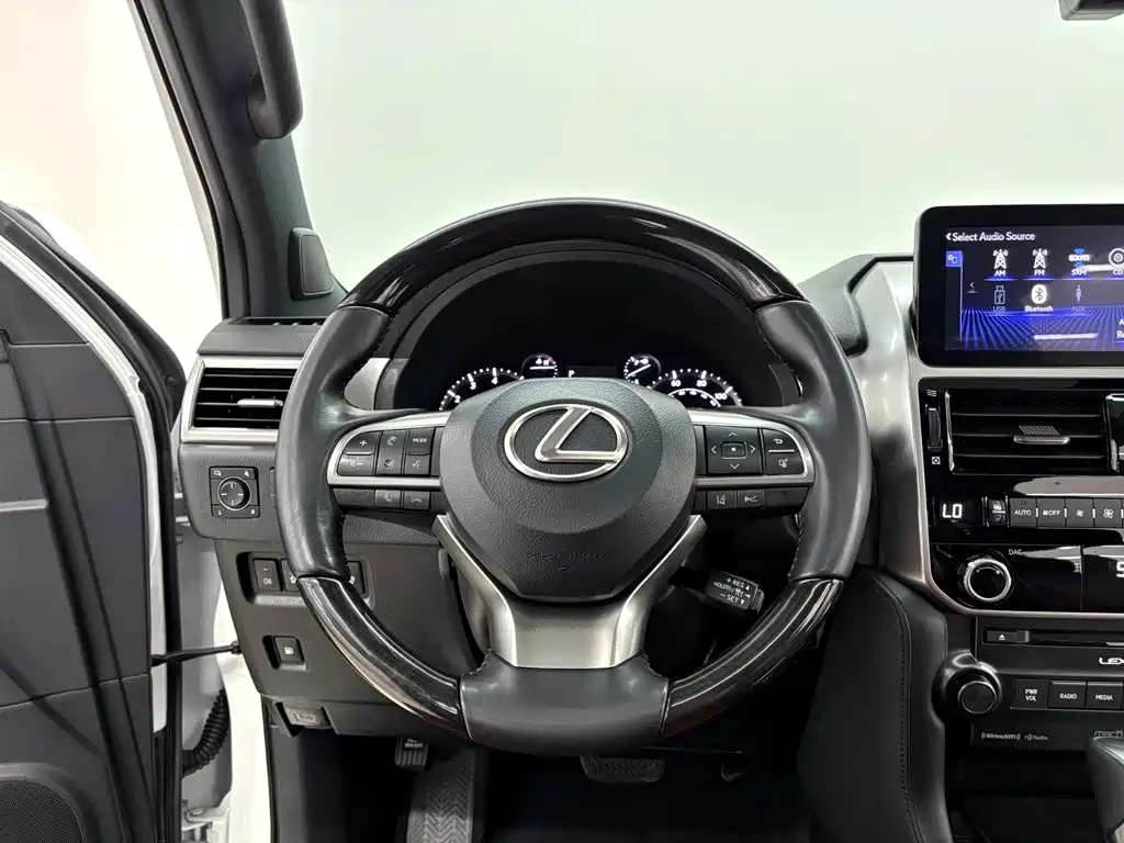 Lexus GX — миниатюра 15