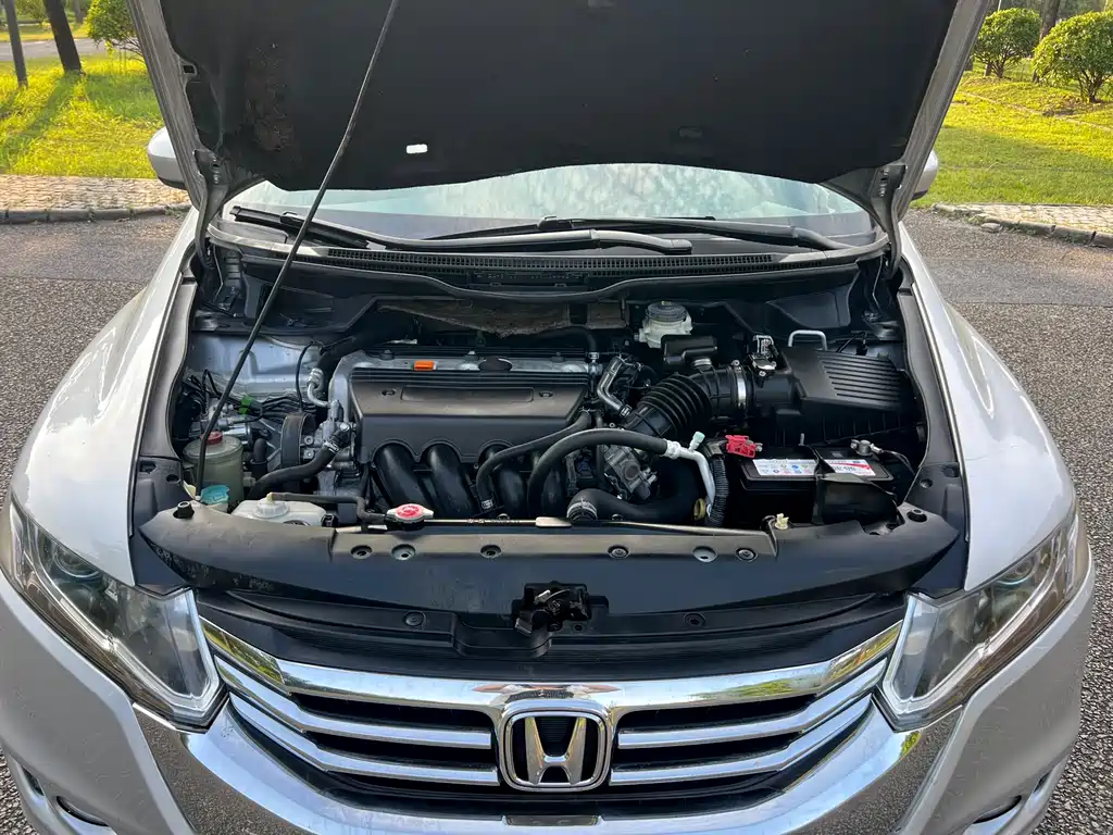 Honda Odyssey 2.4L Comfort Edition, фото 17