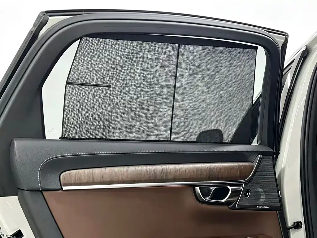 Volvo S90 — миниатюра 15