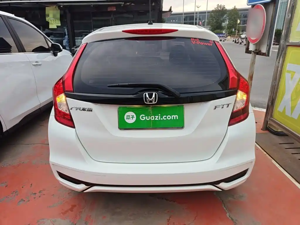 Honda Fit — миниатюра 6
