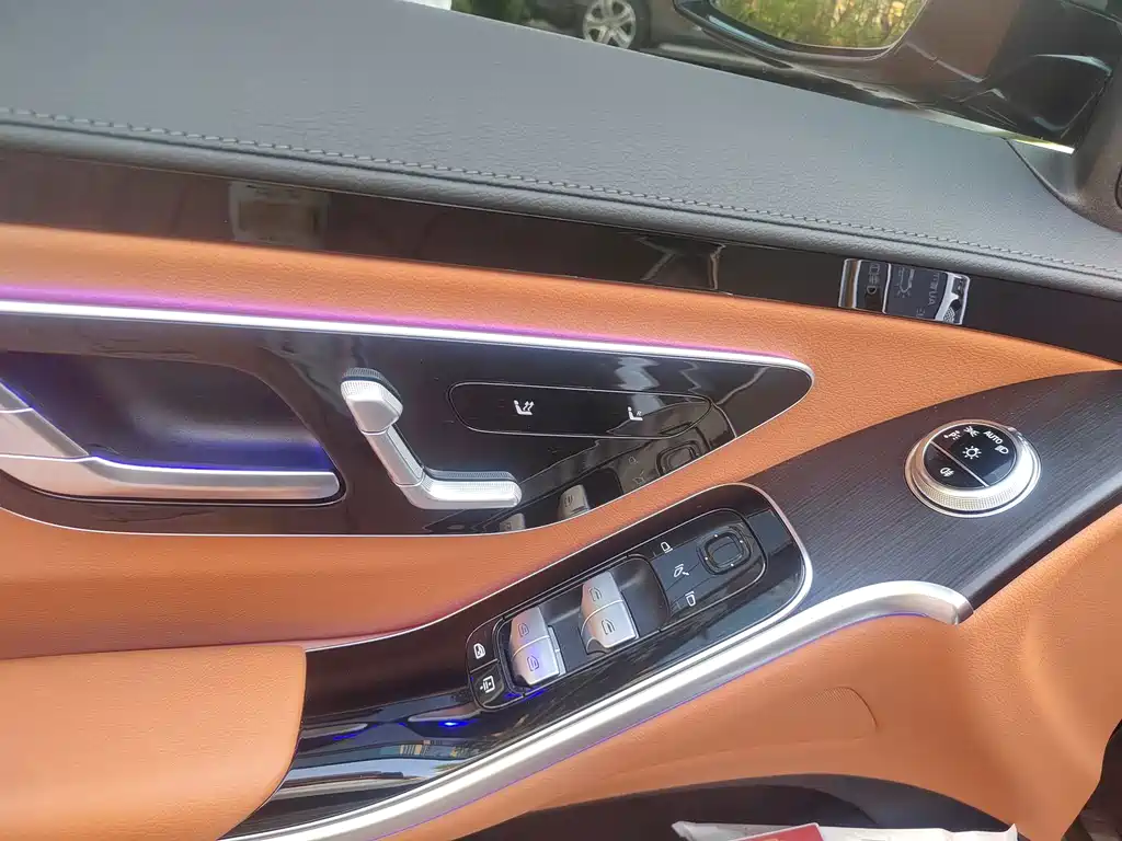 Mercedes-Benz S-Class — миниатюра 15