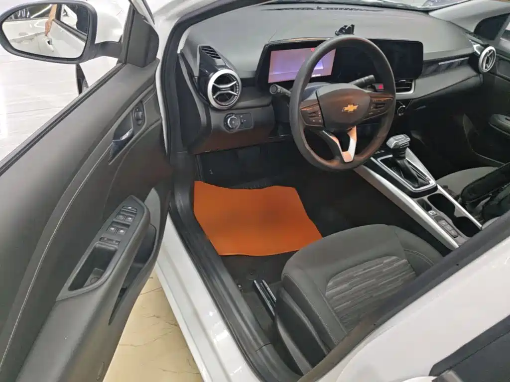 Chevrolet Monza — миниатюра 16