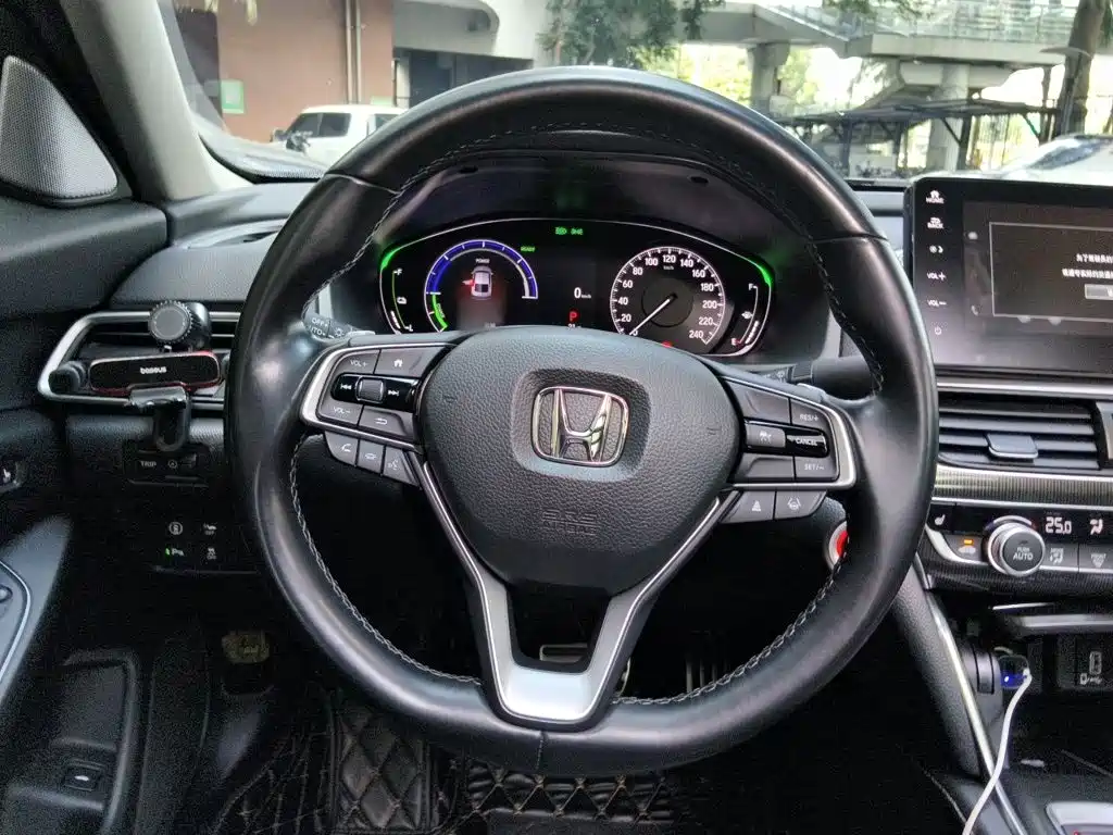 Honda Accord — миниатюра 6