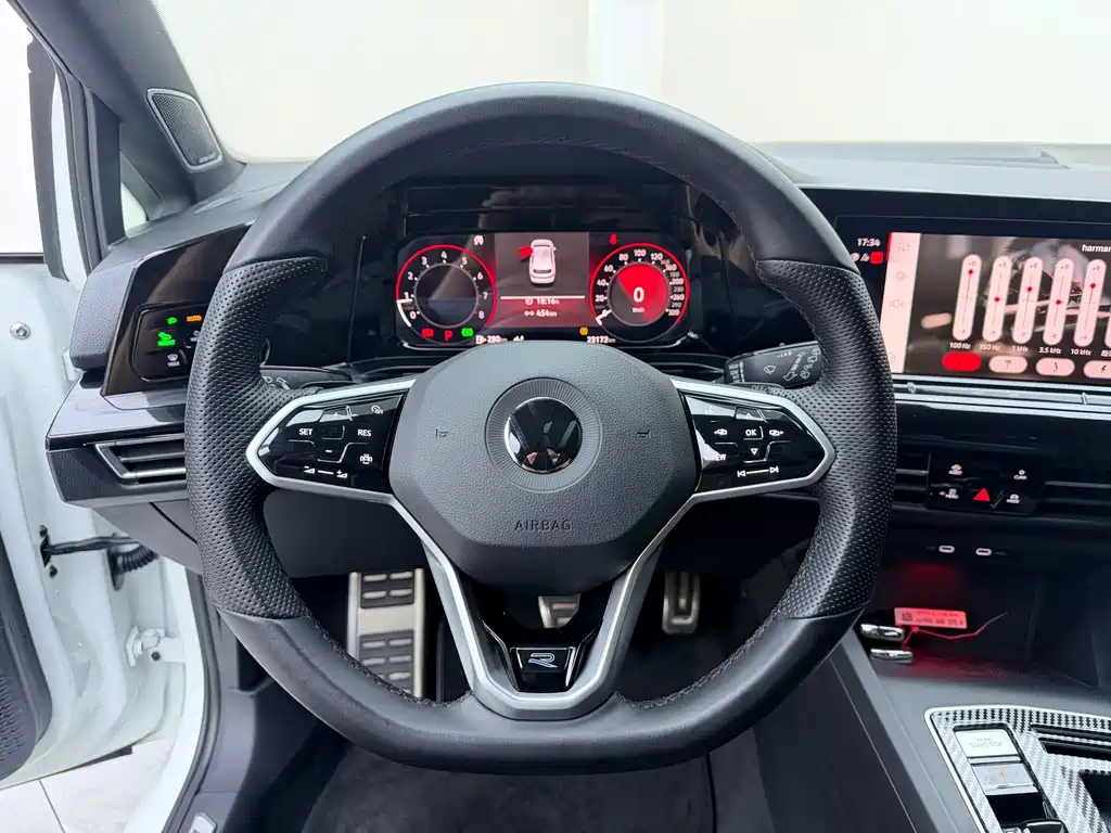 Volkswagen Golf — миниатюра 11