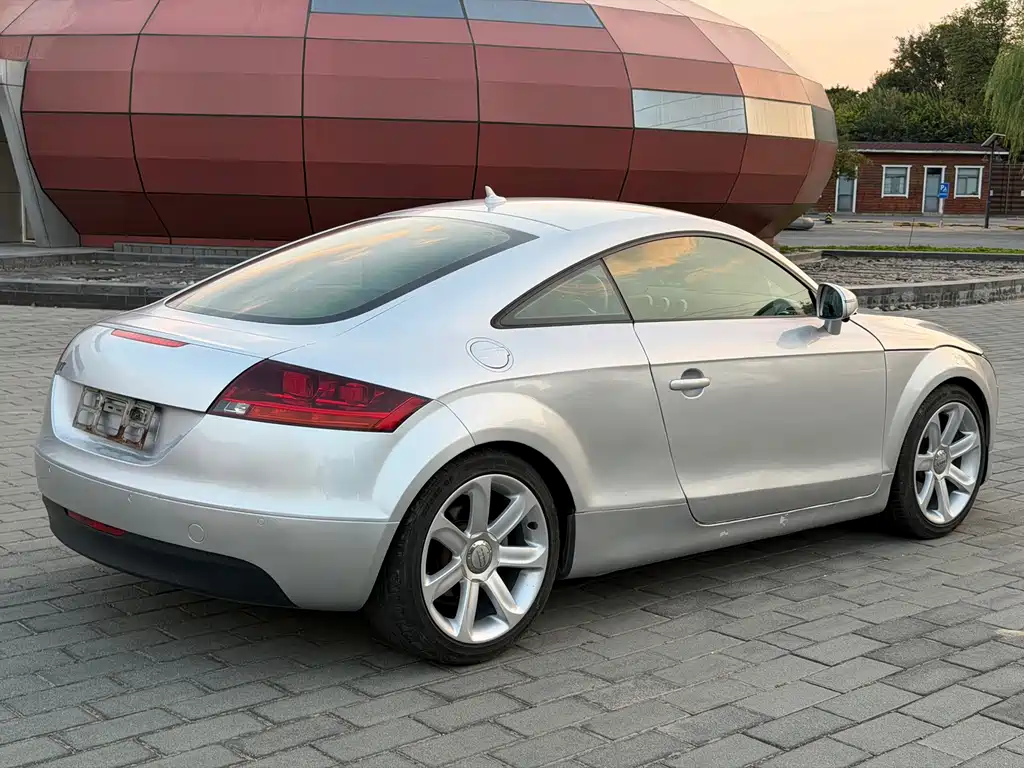 Audi TT — миниатюра 4