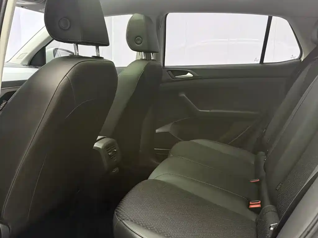 VOLKSWAGEN EXPLORING THE SHADOW