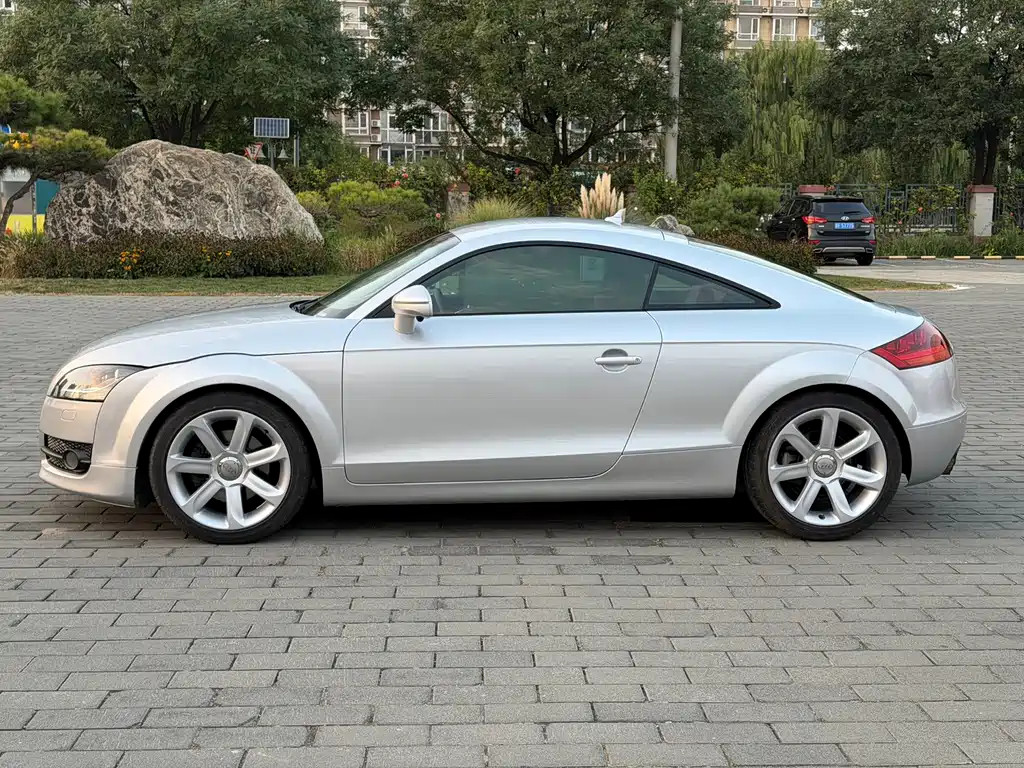 Audi TT — миниатюра 7
