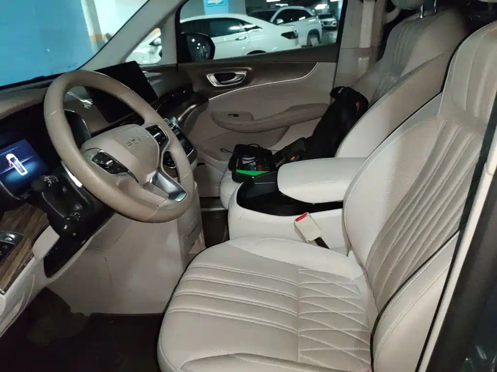Roewe iMAX8 — миниатюра 11