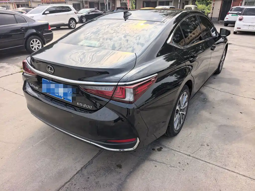 Lexus ES — миниатюра 4