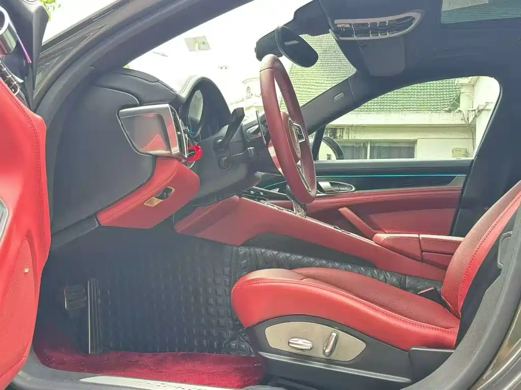 Porsche Panamera — миниатюра 6