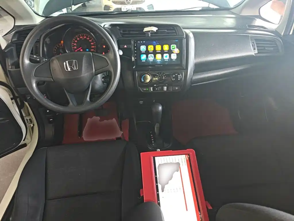 Honda Fit — миниатюра 10