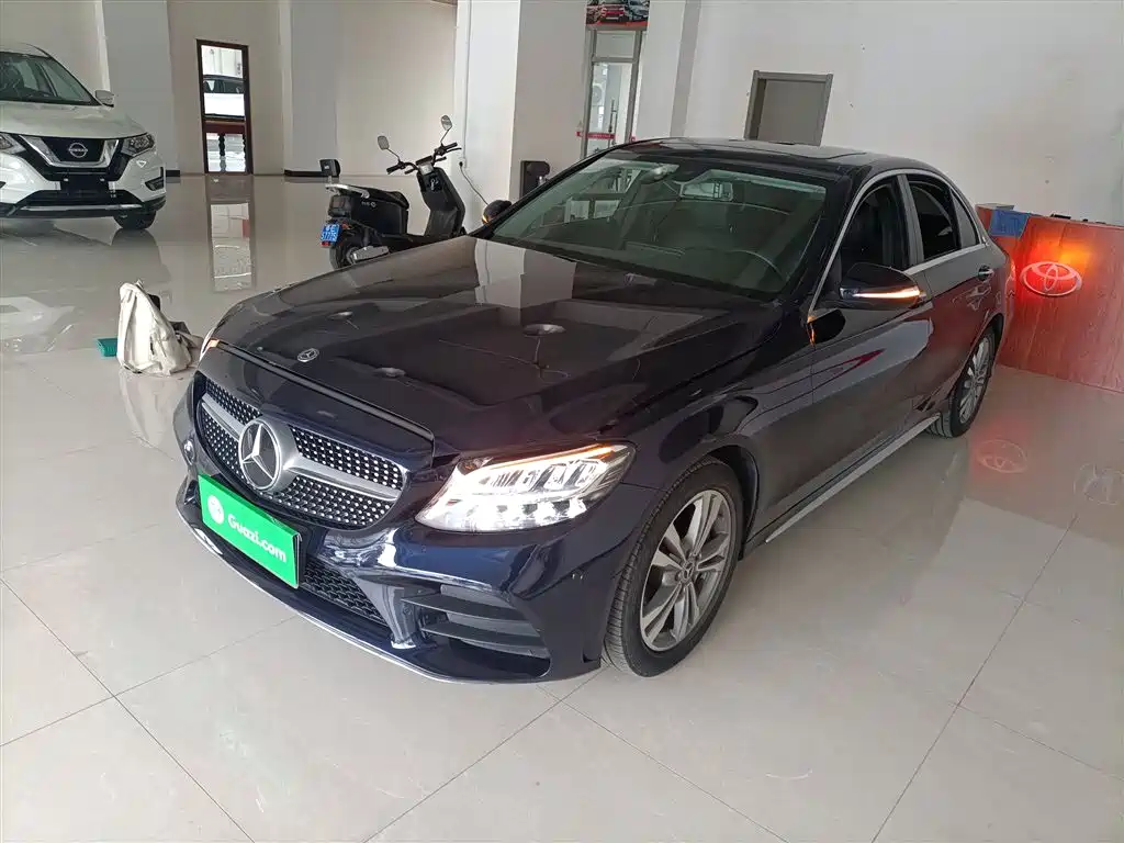 Mercedes-Benz C-Class 2020