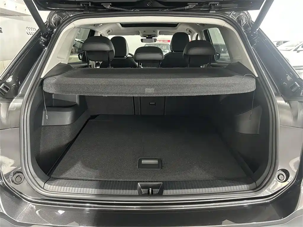 Volkswagen Tayron 2025 L 330TSI Elite