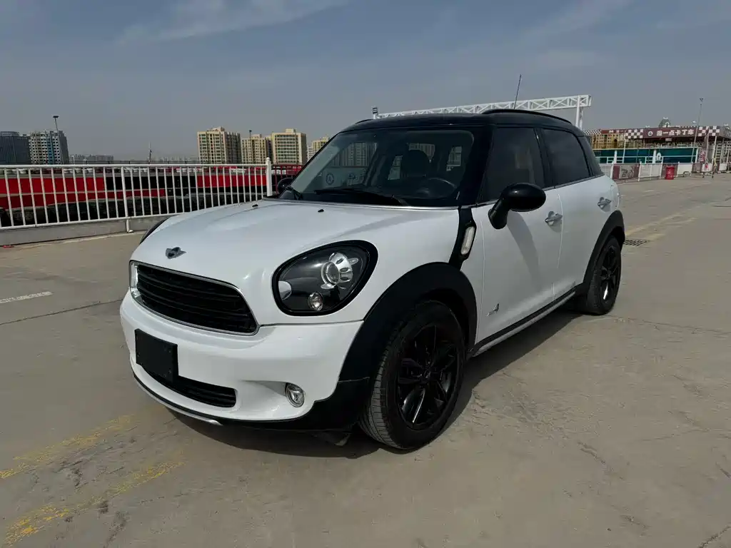 Mini Mini Countryman 2016