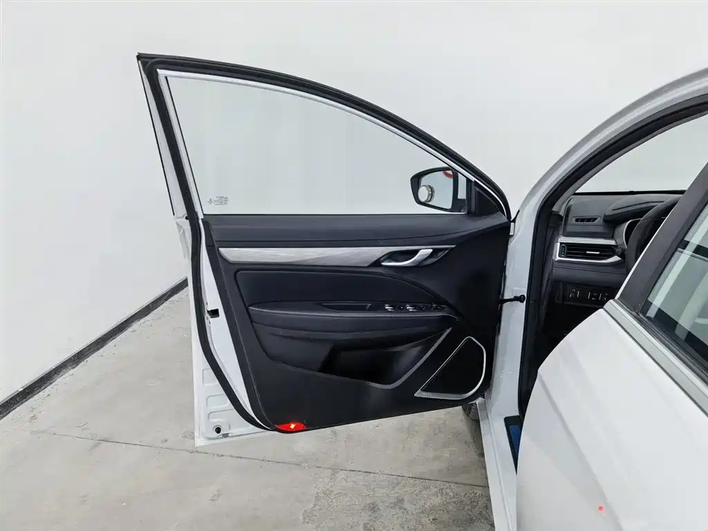 GEELY AUTOMOBILE EMGRAND