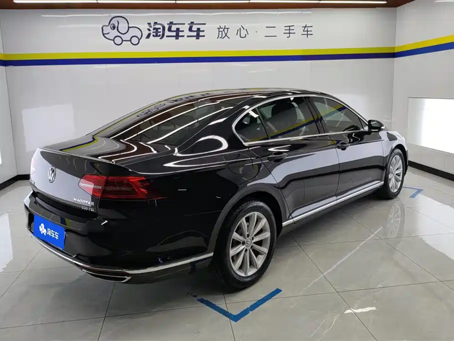 Volkswagen Magotan 2019 330TSI DSG Lead V