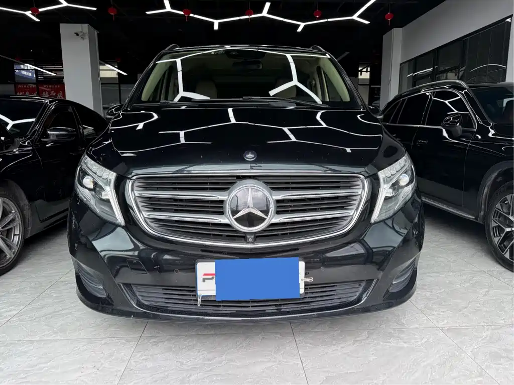 Mercedes-Benz V-Class — миниатюра 10
