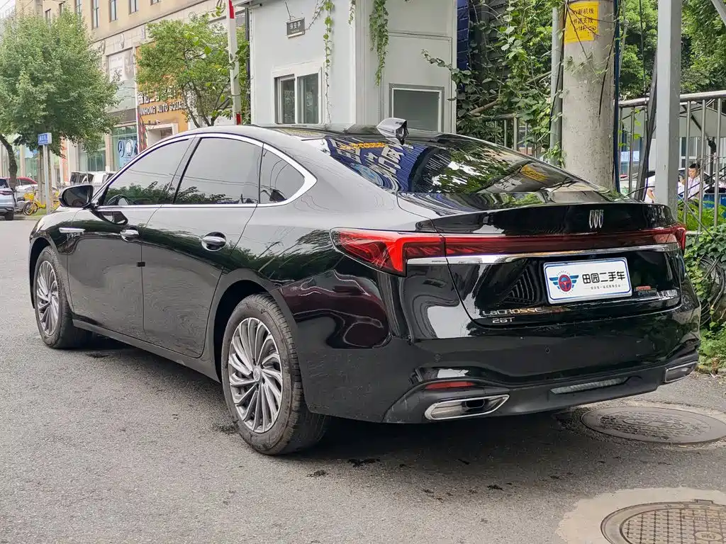 Buick LaCrosse — миниатюра 4
