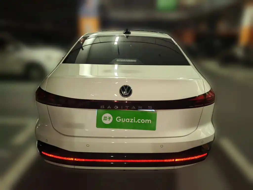 Volkswagen Sagitar — миниатюра 3