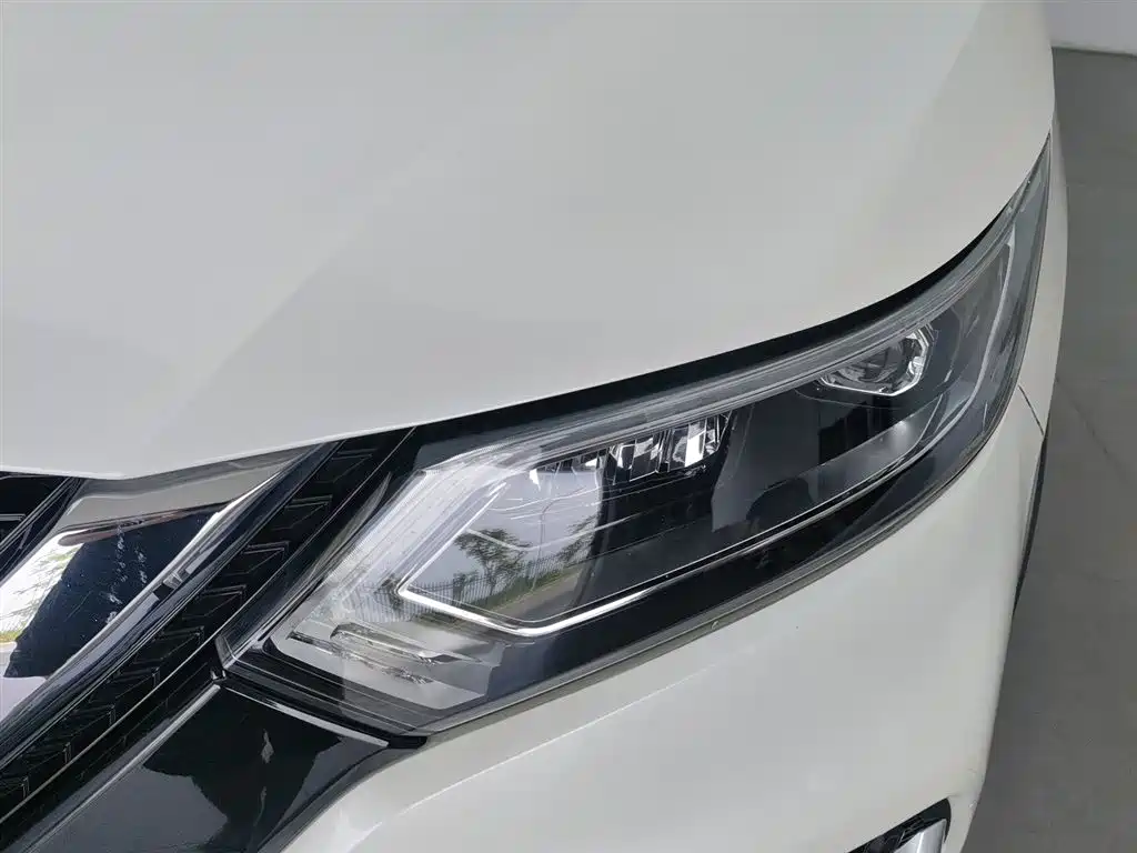 Nissan Qashqai 2021 2.0L CVT Luxury