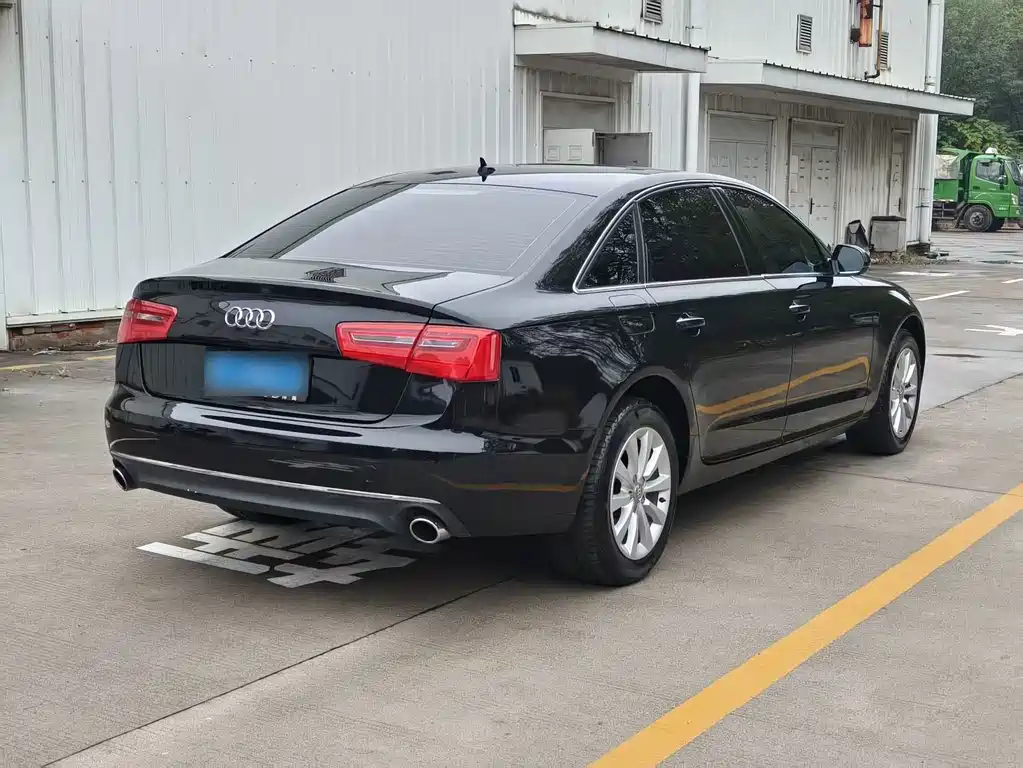 Audi A6L — миниатюра 12