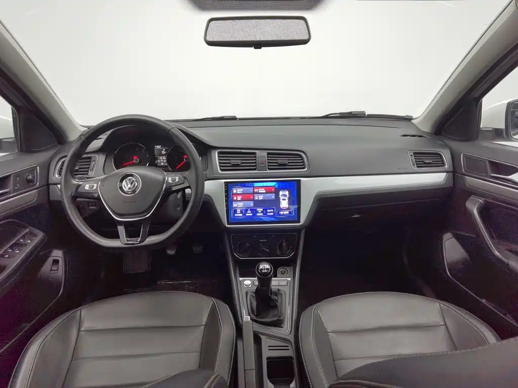 Volkswagen Lavida — миниатюра 5