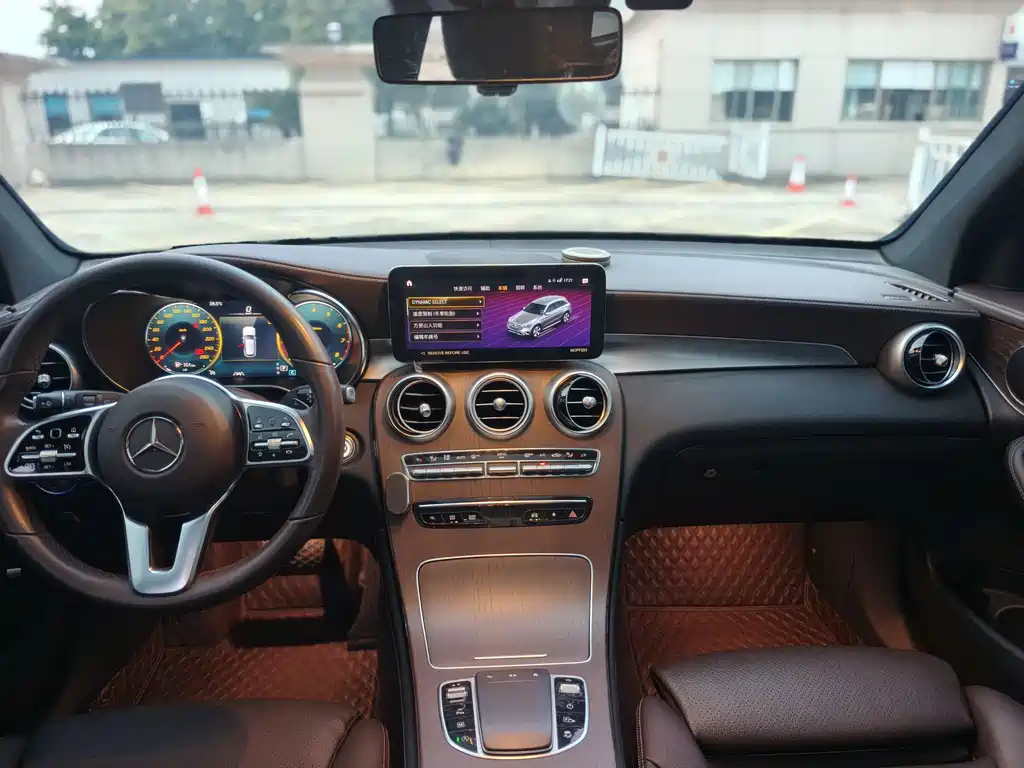 Mercedes-Benz GLC — миниатюра 6