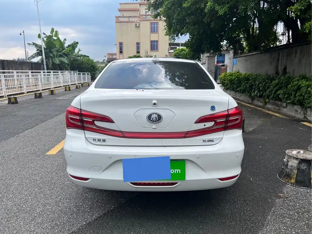 BYD Qin NEV — миниатюра 5