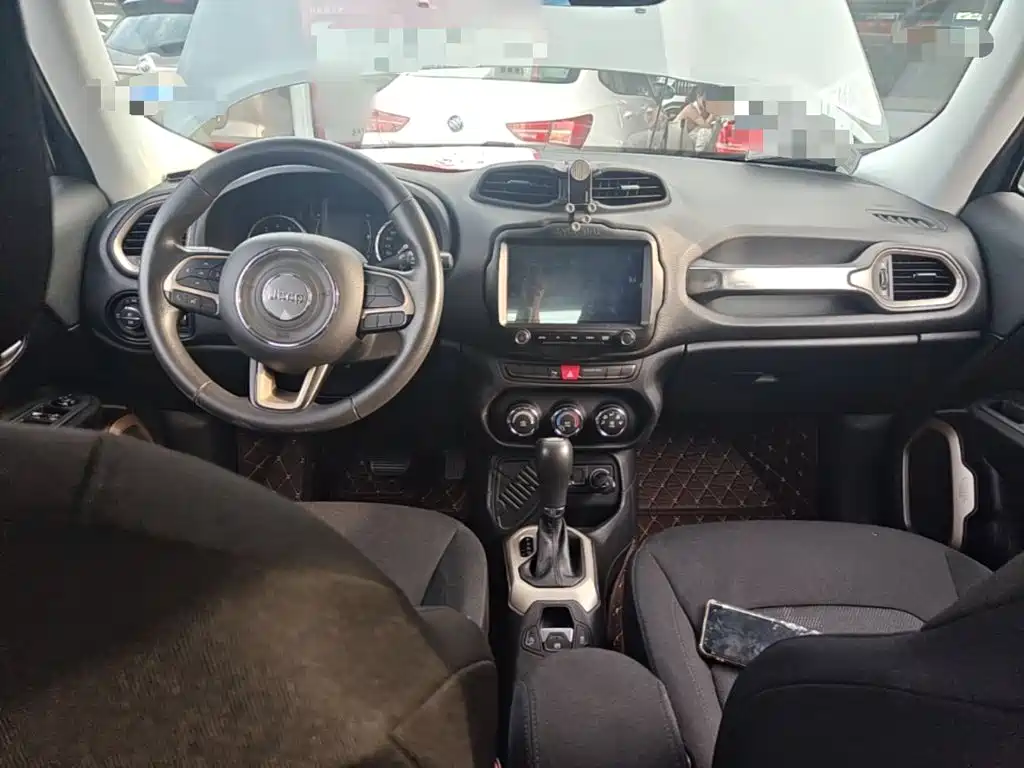 Jeep Renegade — миниатюра 10