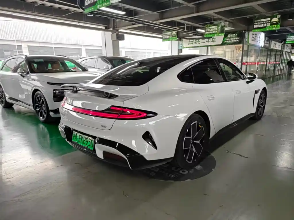 XIAOMI CAR XIAOMI SU7