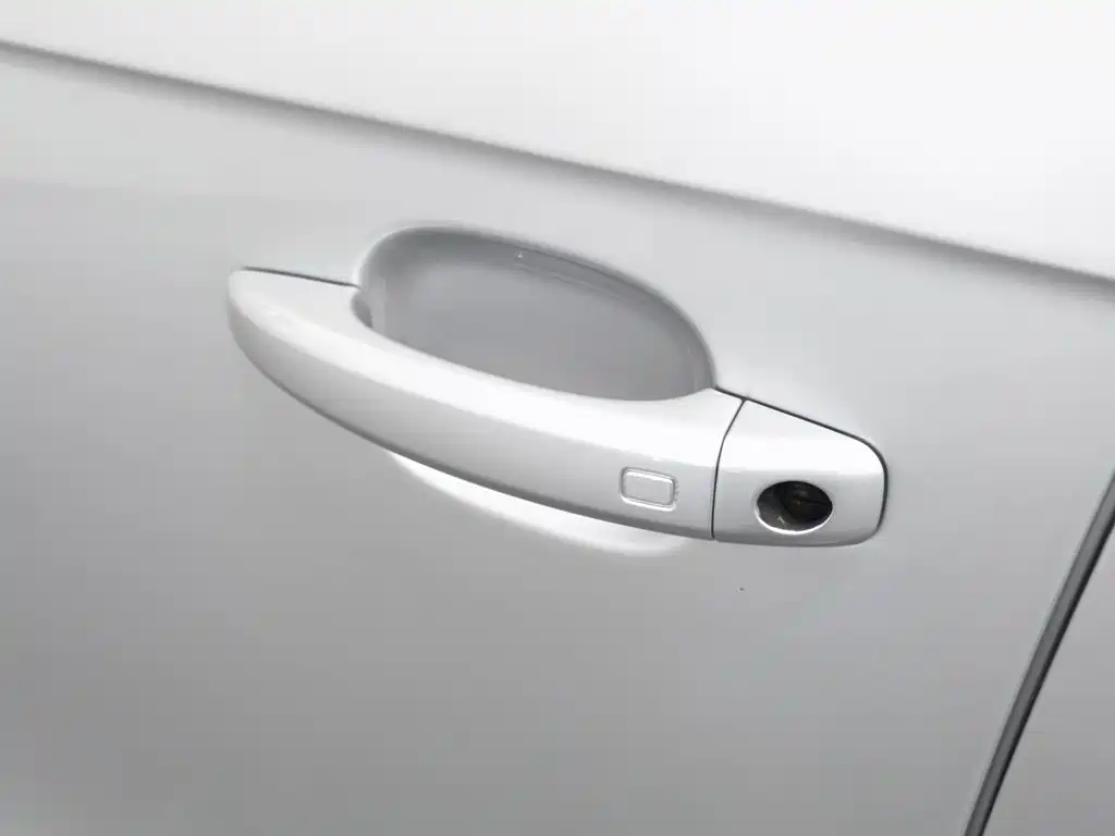 Audi A4L — миниатюра 18