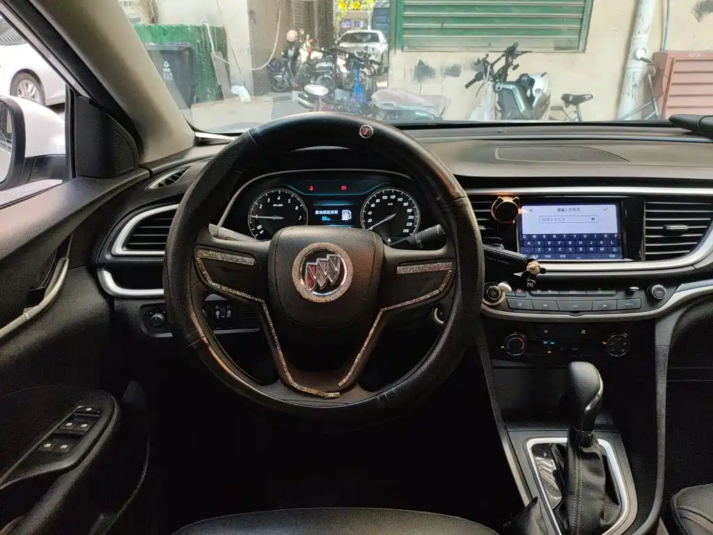 Buick Excelle — миниатюра 6