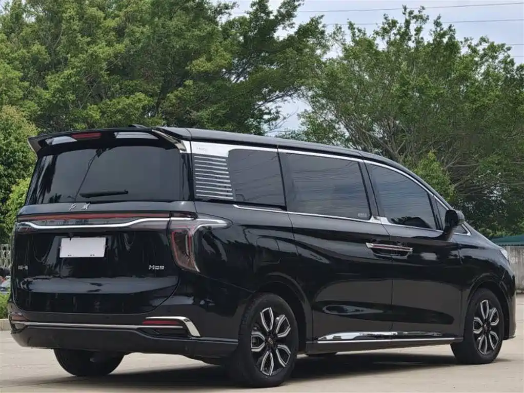 Hongqi HQ9 2023 2.0T