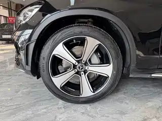 Mercedes-Benz GLC 300 L 4MATIC Dynamic Collector's Edition