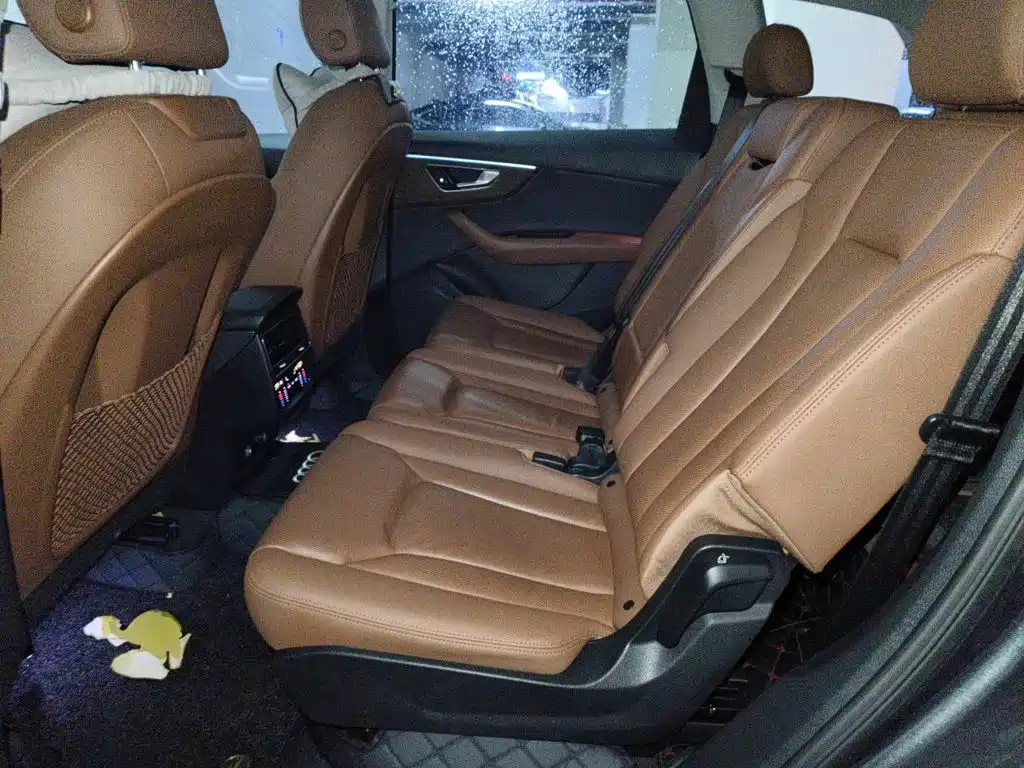 Audi Q7 — миниатюра 18