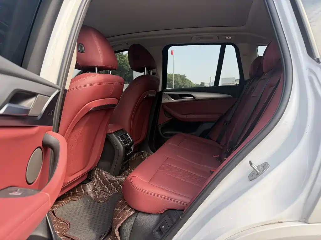BMW iX3 — миниатюра 10
