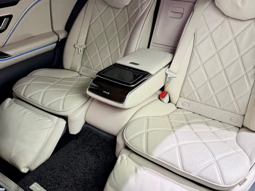 Mercedes-Benz S-Class — миниатюра 13