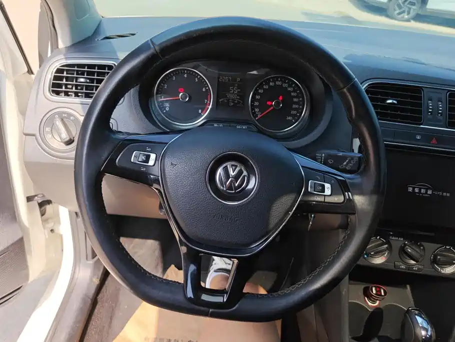 Volkswagen Polo — миниатюра 15