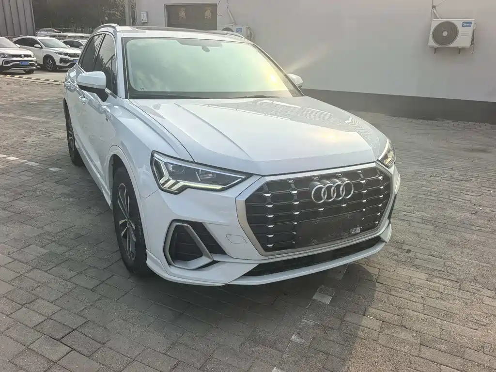Audi Q3 2022 35 TFSI Fashion