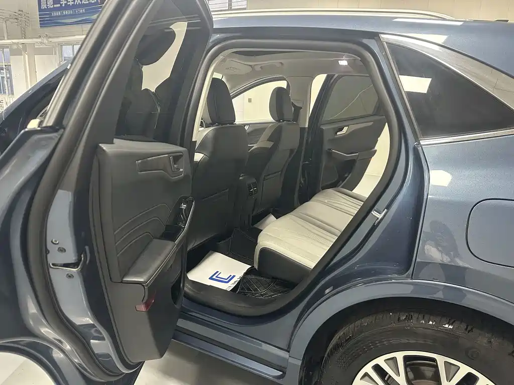 Ford Escape — миниатюра 12