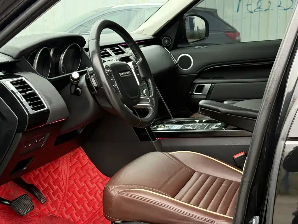 Land Rover Discovery — миниатюра 8